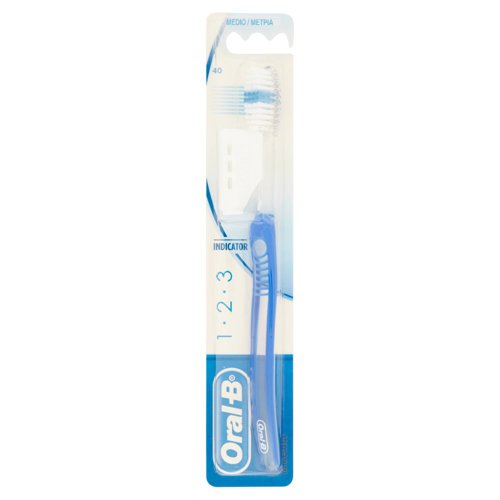 Oral-B Spazzolino Manuale 1·2·3 Indicator 40 medio