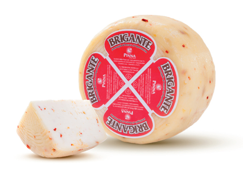 FORMAGGIO PECORINO BRIGANTE PEPERONCINO